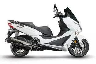 国产光阳赛艇250视频,国产运动摩托的激情驾驭体验